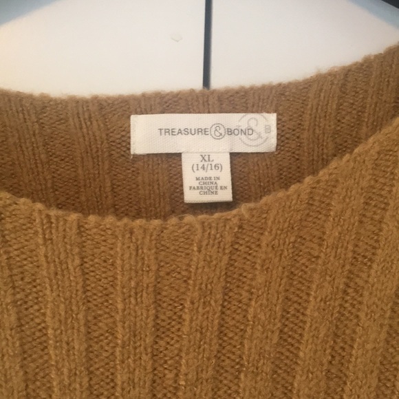 Crop flowy sleeve sweater - Picture 2 of 2